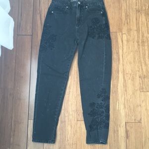 High rise Mom black embroidered jeans